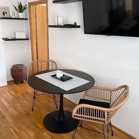 The Back Flat Apartment Split Bagian luar foto
